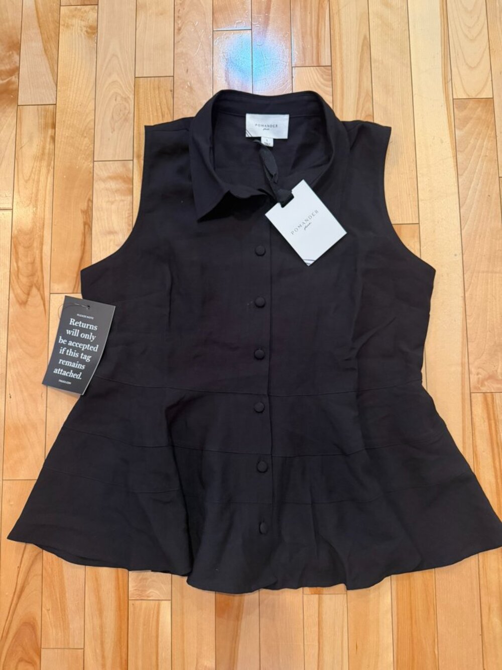 Tuckernuck Pomander Place Black Sleeveless Ashlen Blouse Large L New With Tags